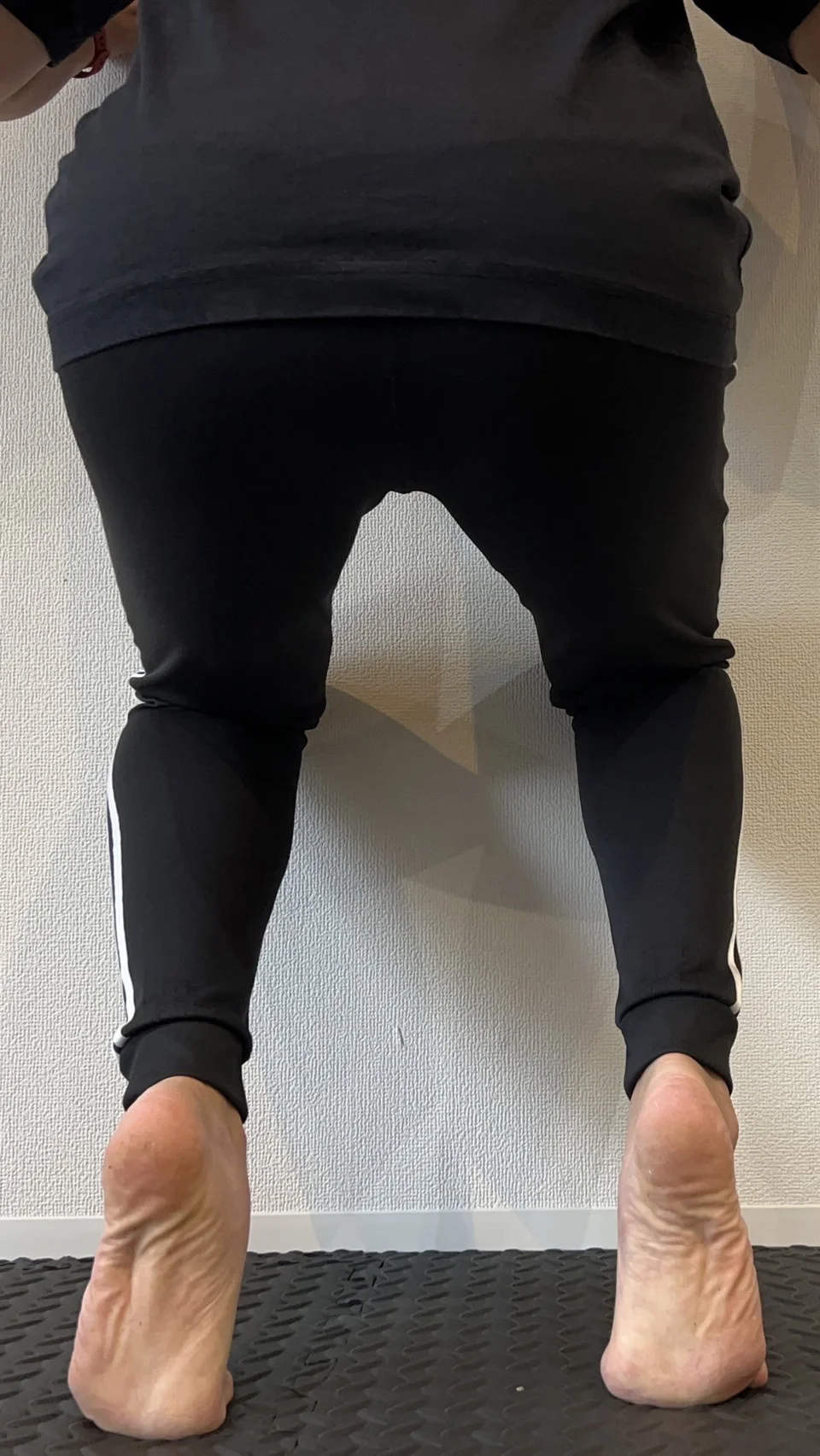 足裏をほぐすストレッチ方法、膝を屈曲させた後